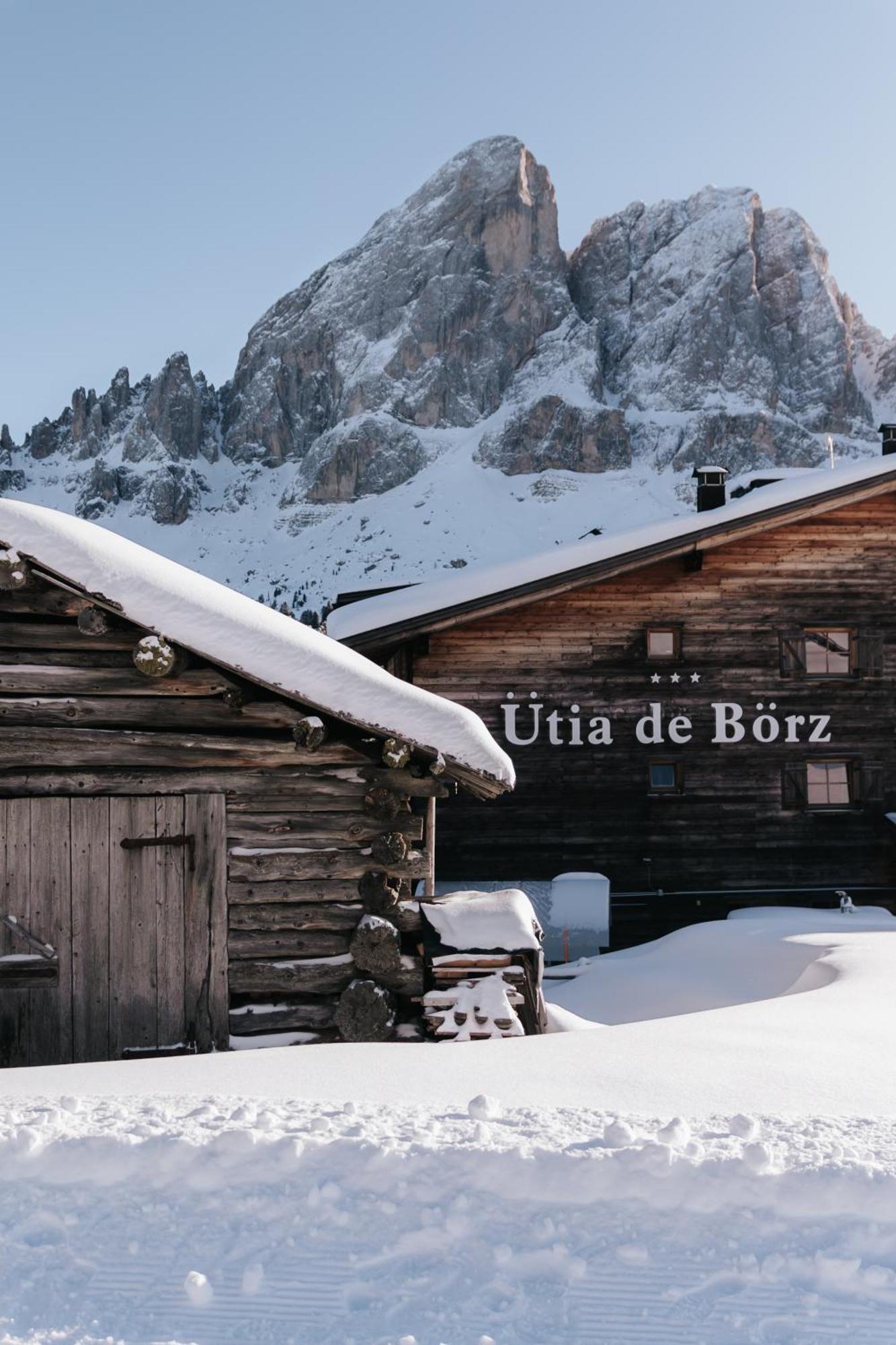 Uetia De Boerz Hotel San Martino in Badia Bagian luar foto
